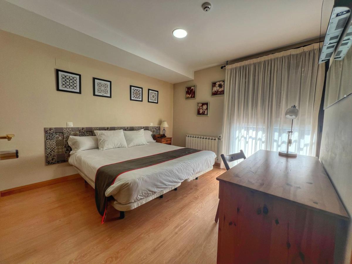 Hostal La Colmena Vicolozano 外观 照片
