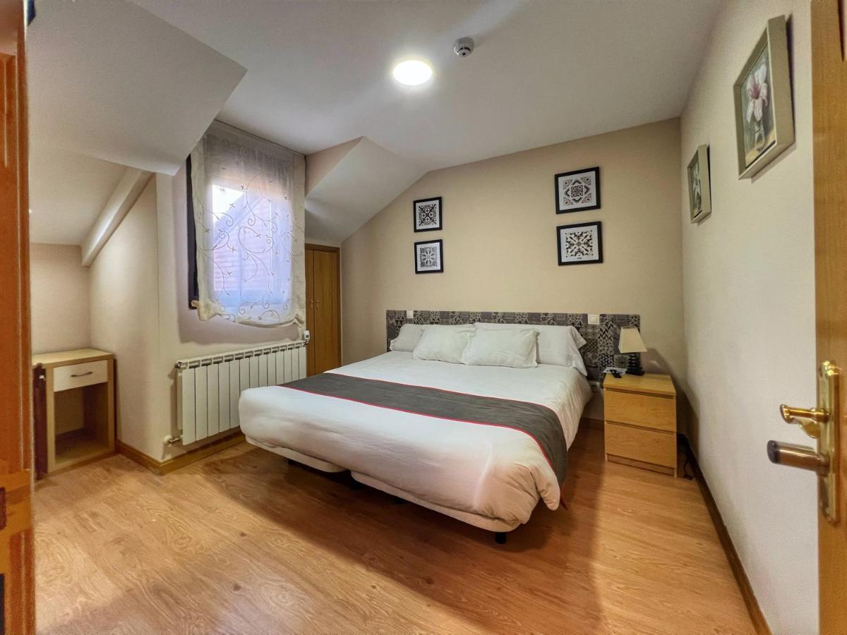 Hostal La Colmena Vicolozano 外观 照片