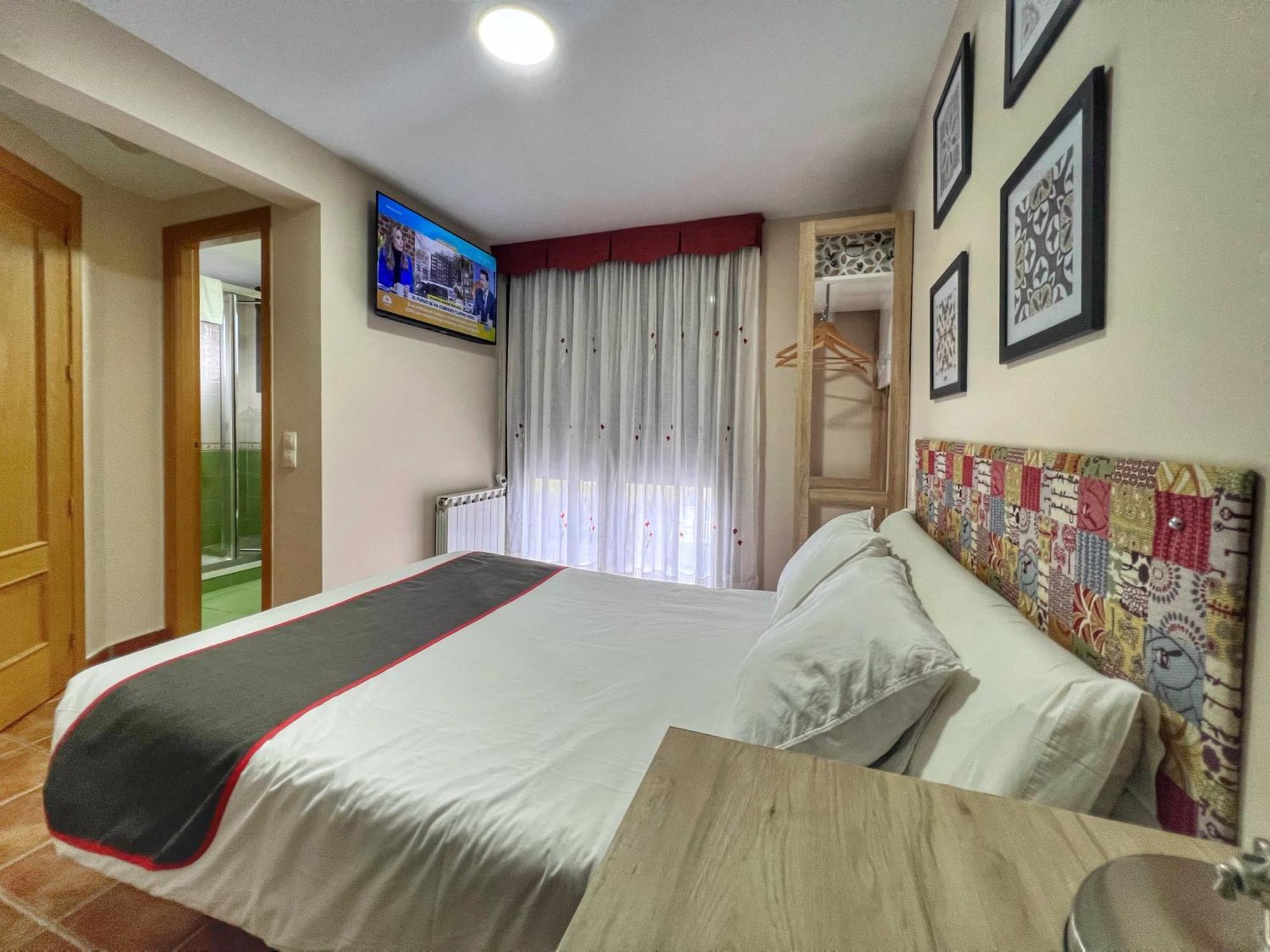 Hostal La Colmena Vicolozano 外观 照片