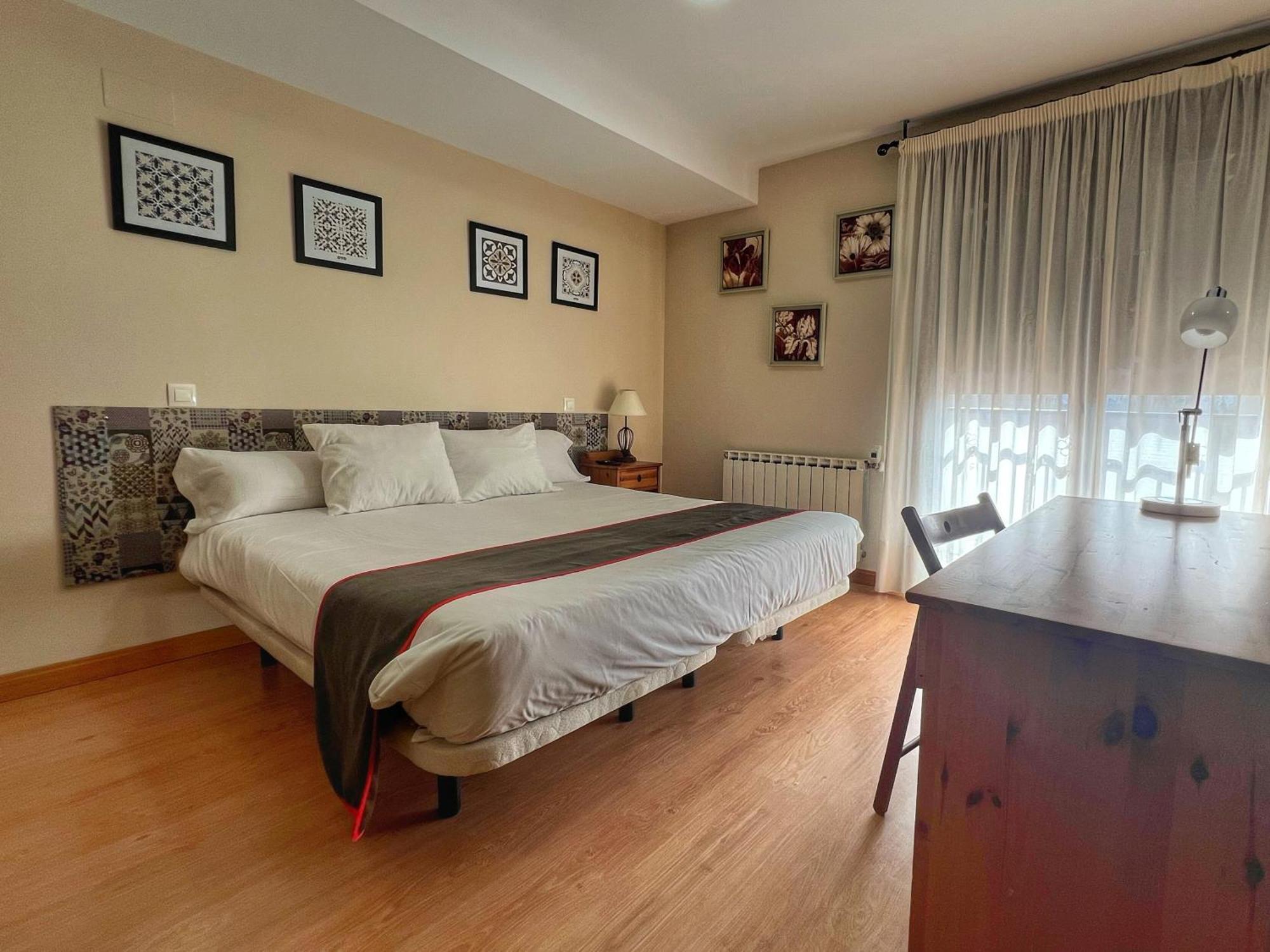 Hostal La Colmena Vicolozano 外观 照片